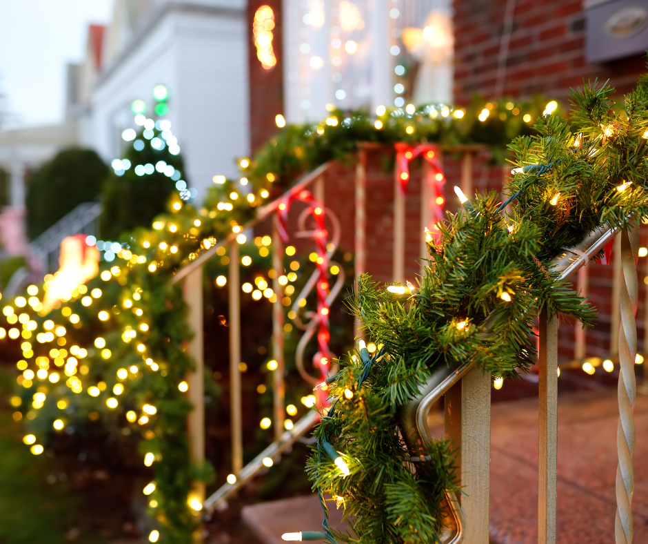 How to Decorate a Staircase with Garland