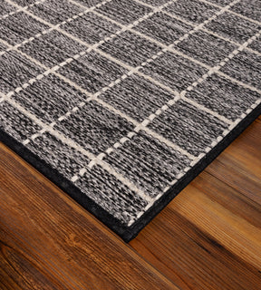 Oak Valley Tailored Square