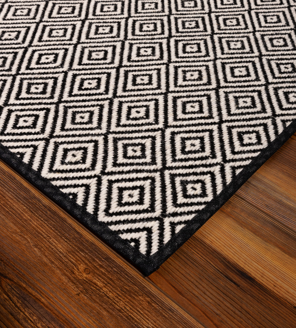 Oak Valley Wool Diamond