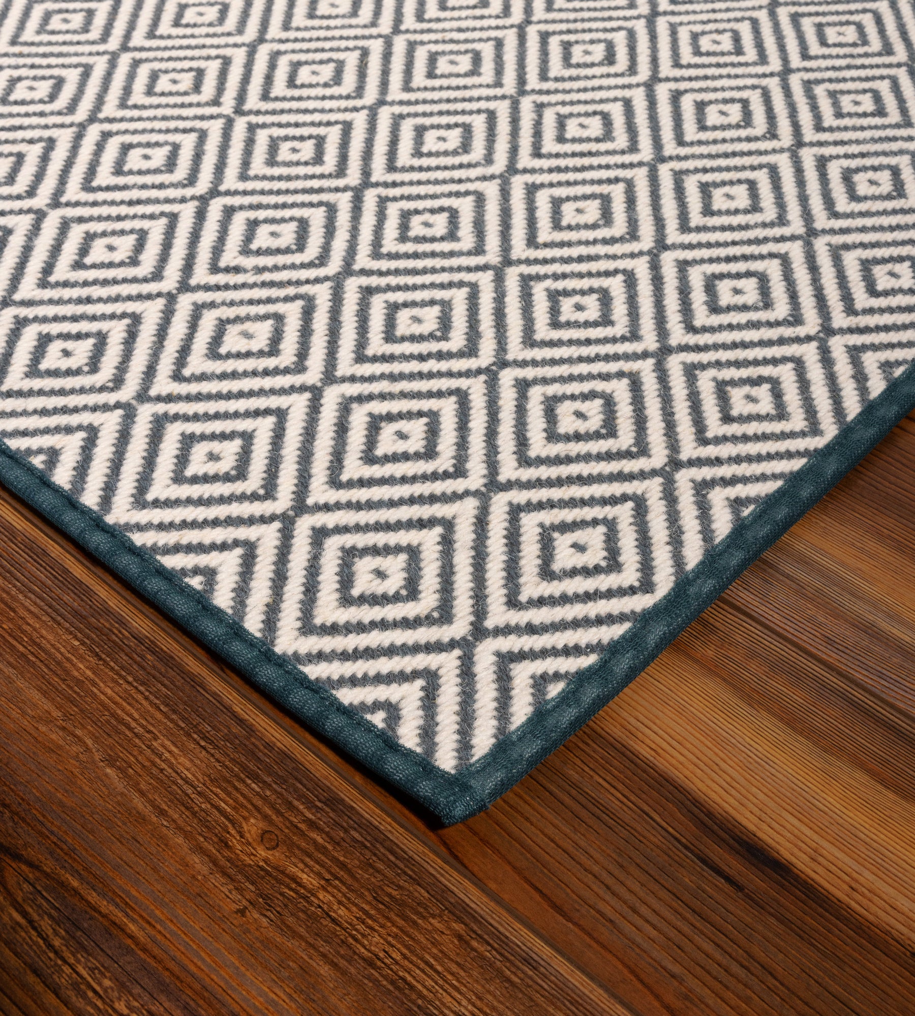 Oak Valley Wool Diamond