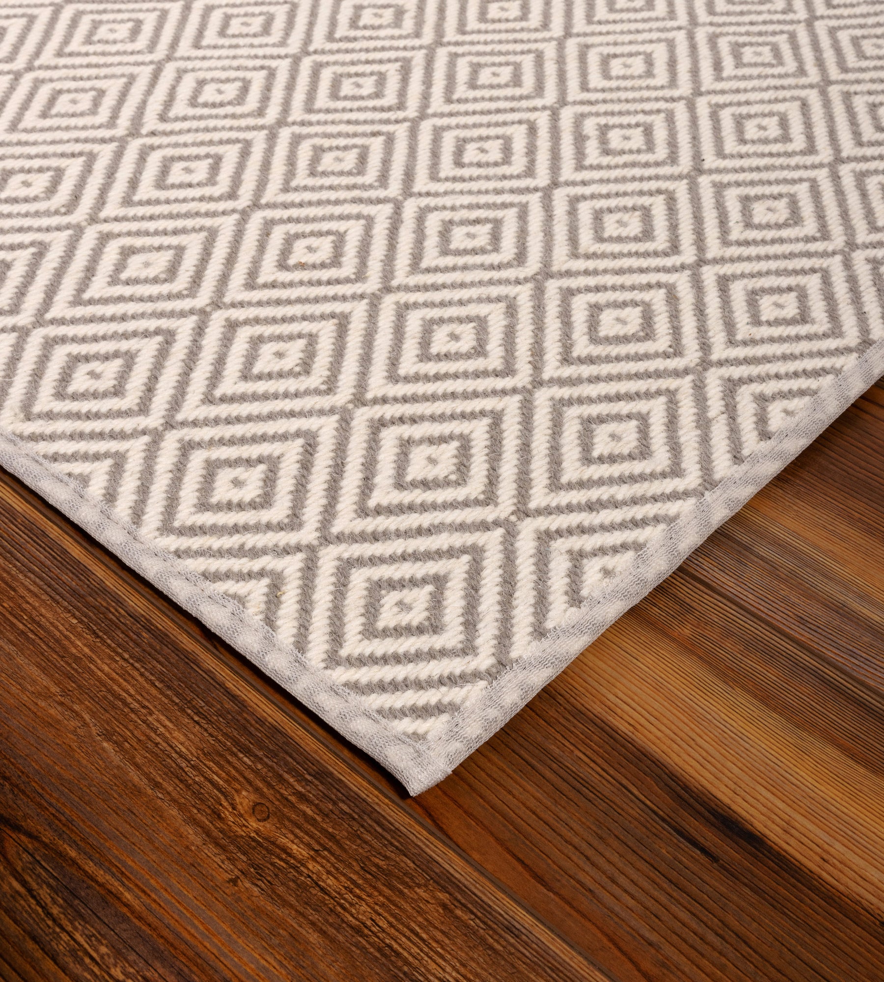 Oak Valley Wool Diamond