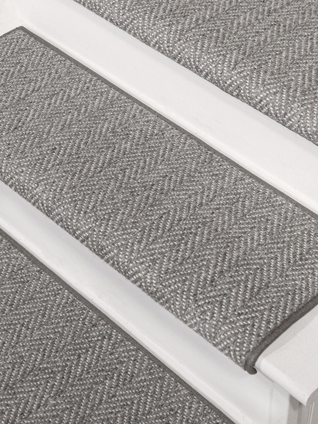 Fine Weave Herringbone (Set of 13 - Flint)